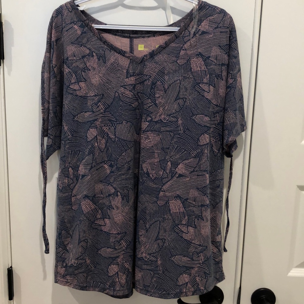 NWT Xersion Ocean Floor Lyra Short Sleeve Tie Sleeves 0X
